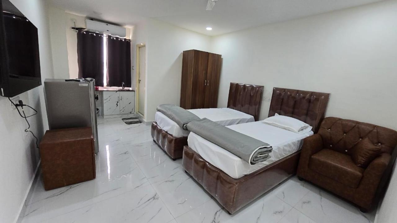 Single Suite Room Hyderabad Exterior photo