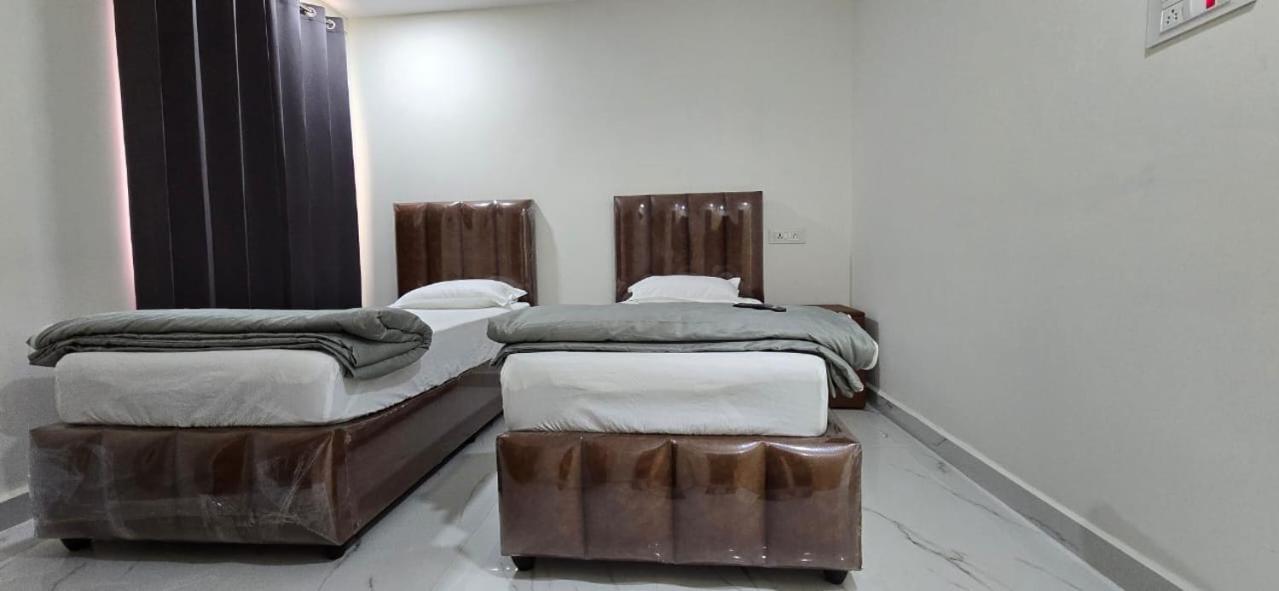 Single Suite Room Hyderabad Exterior photo