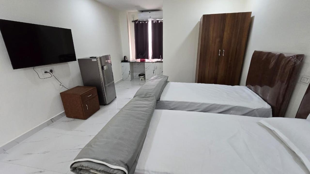 Single Suite Room Hyderabad Exterior photo